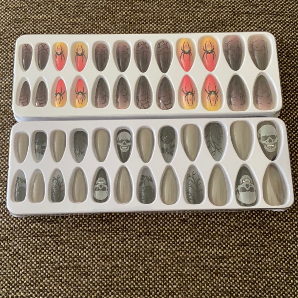 Press on nails